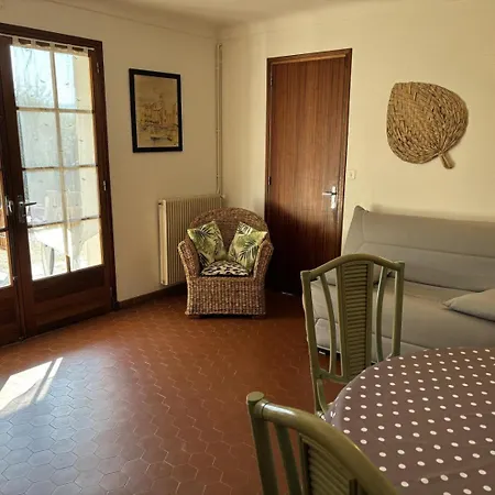 Dom wakacyjny 500m De La Aux Issambres - Rez De Jardin Roquebrune-sur Argens